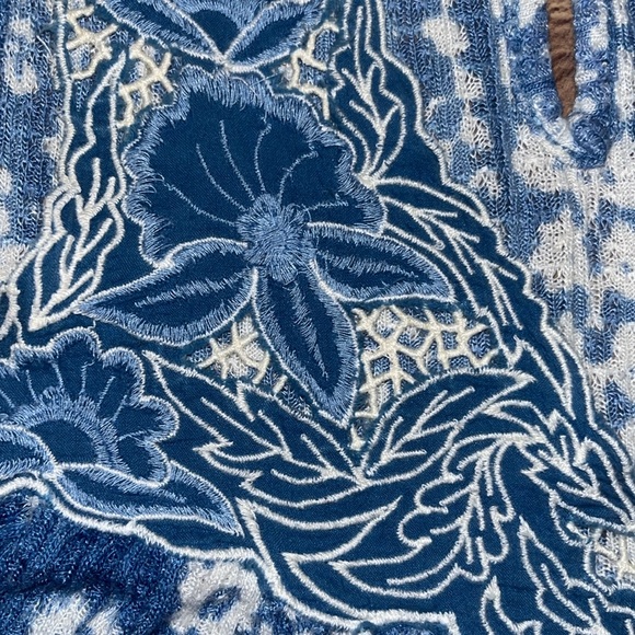 LUCKY BRAND, FLORAL LACE YOKE TANK - Picture 7 of 16